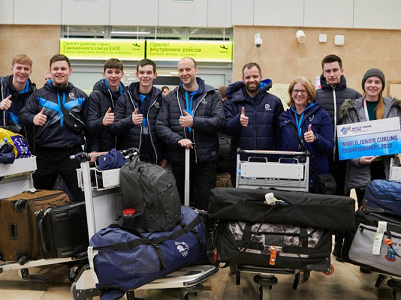 В Красноярск на первенство мира по керлингу прилетела сборная Шотландии